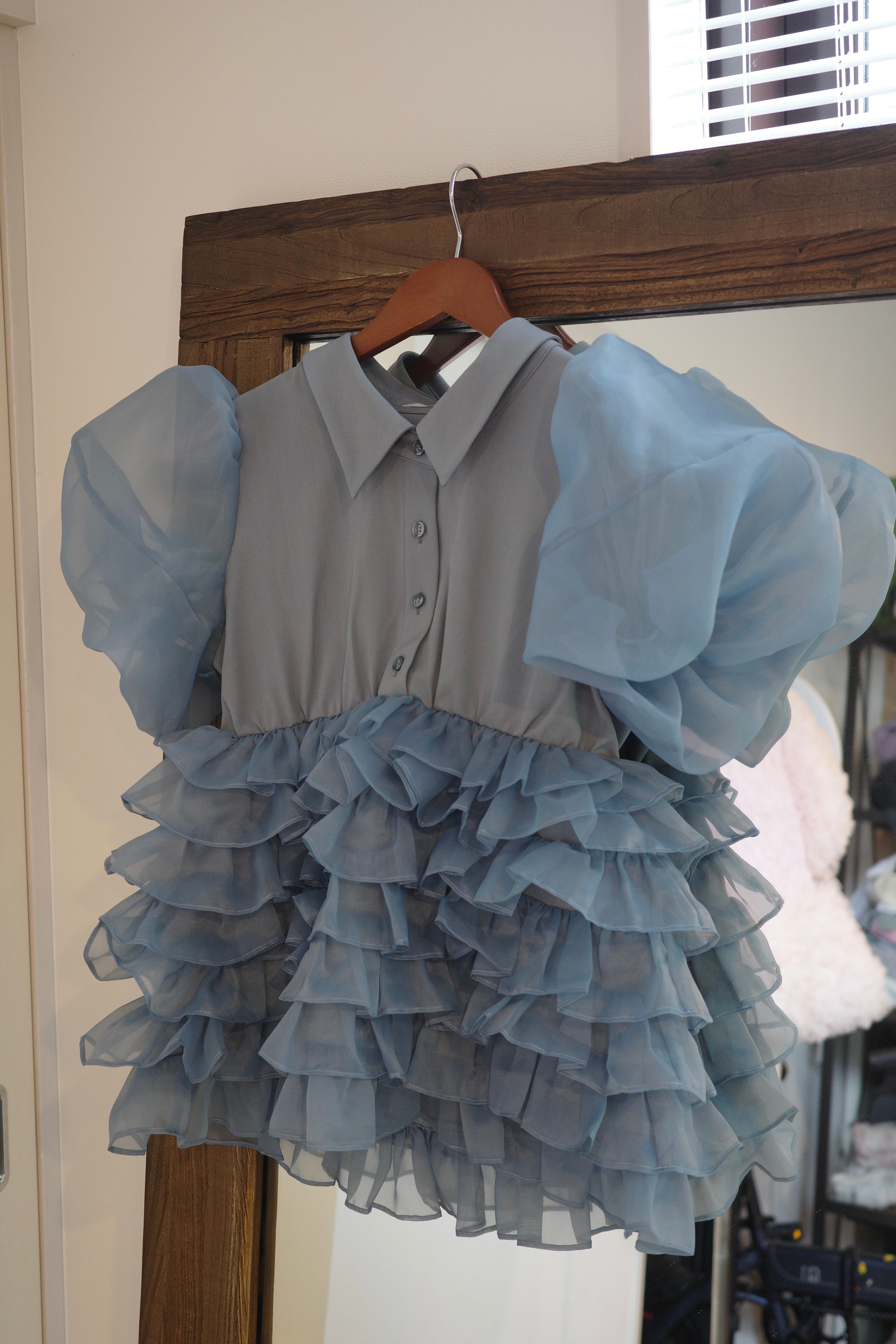cloud frill blouse［8月上旬から中旬お届け］