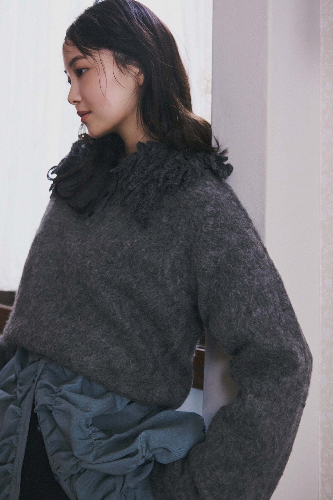 fringe collar sleeve knit