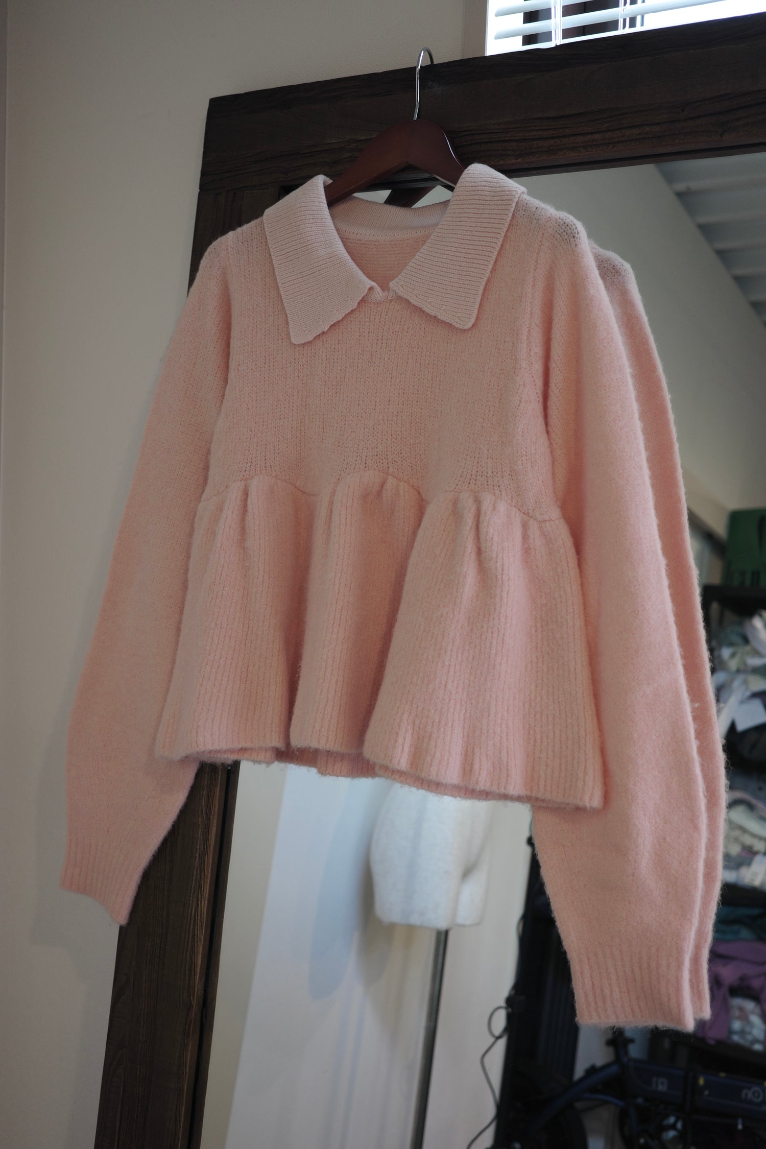 fluffy collar peplum knit［9月上旬から中旬お届け］