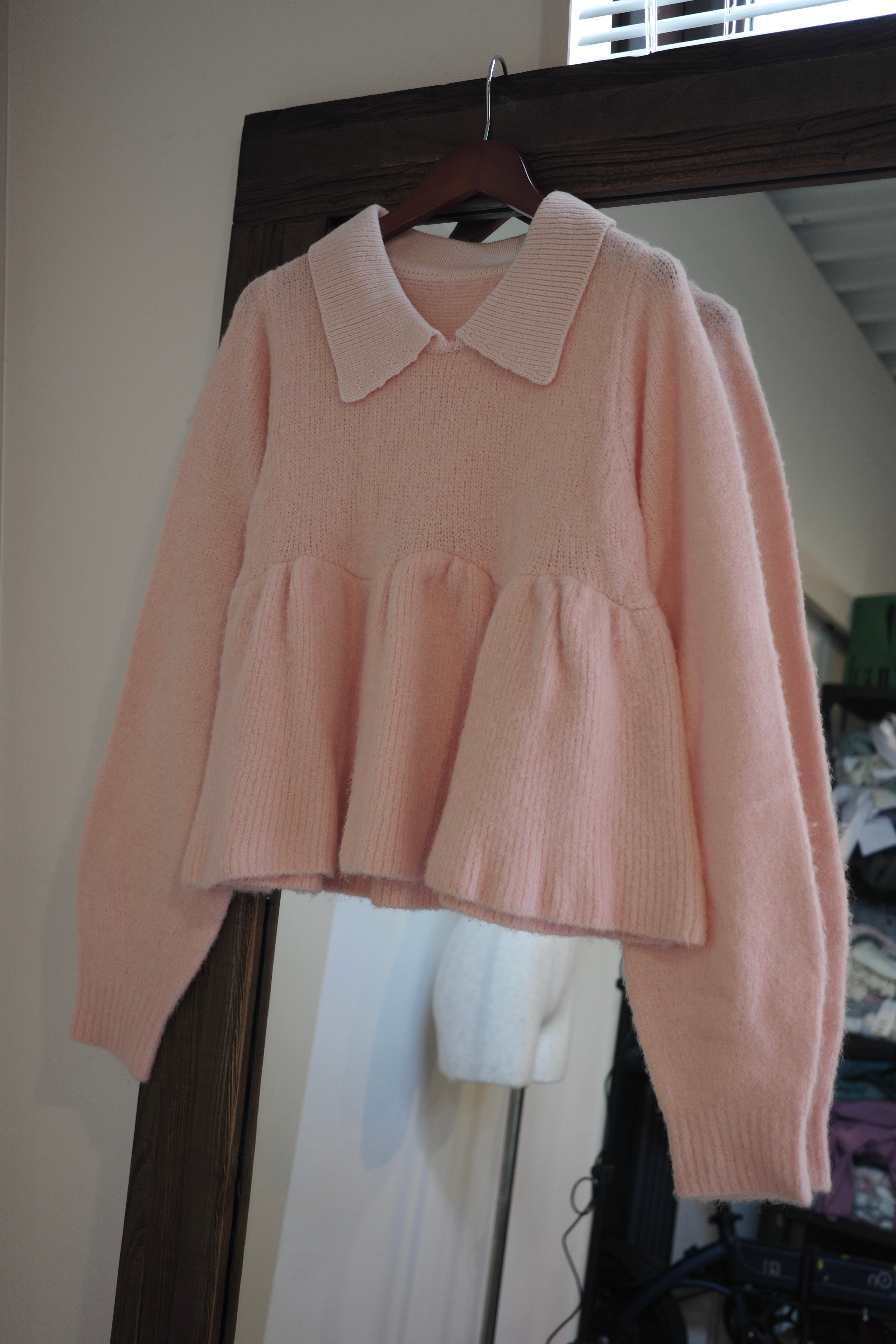fluffy collar peplum knit［9月上旬から中旬お届け］